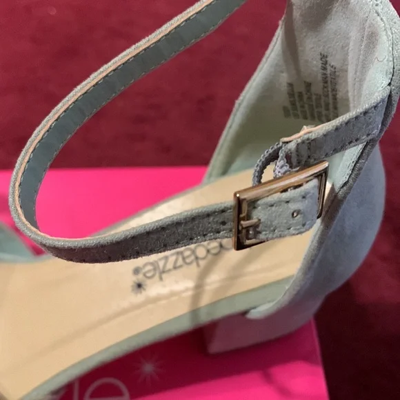 Pretty Shoedazzle Dress Sandals Teddy - Picture 12 of 16